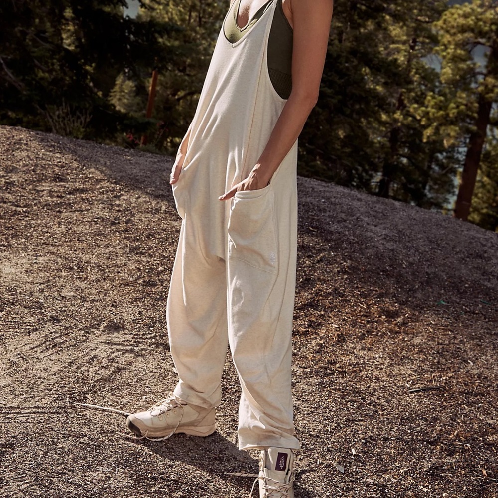 Free People Hot Shot Onesie in Cream NWT - Picture 2 of 6